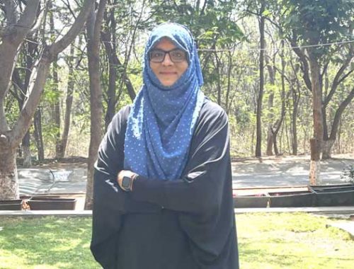 How This Hijab-Clad Single Mother Is Flexing Her W...
